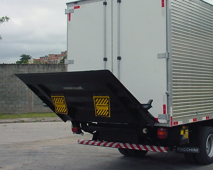 Plataforma Hidráulica para Caminhão 3/4 carga 600 kg 2